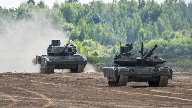 Российские конструкторы создают лучшие танки в мире, заявил глава УВЗ