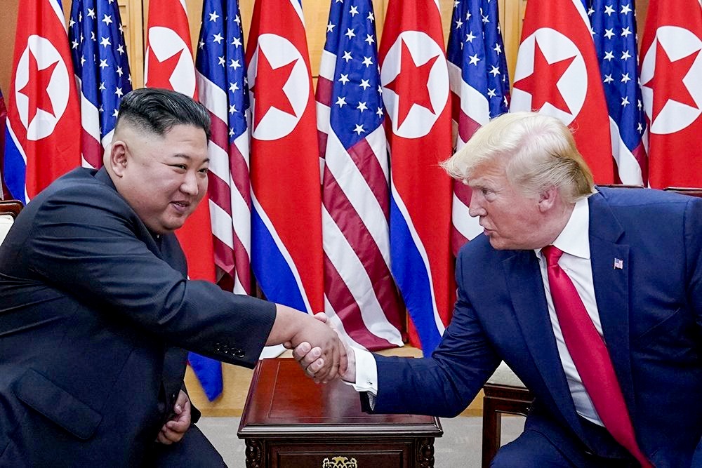 Ким Чен Ын намекнул на возможность переговоров с США и раскритиковал Южную Корею
