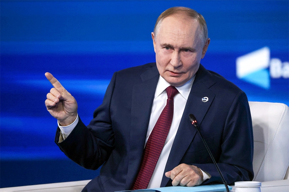 "Томагавки" для Украины, сарказм для Европы и отношения с КНДР. Что СМИ Южной Кореи вынесли на первый план из выступления Путина на "Валдае"